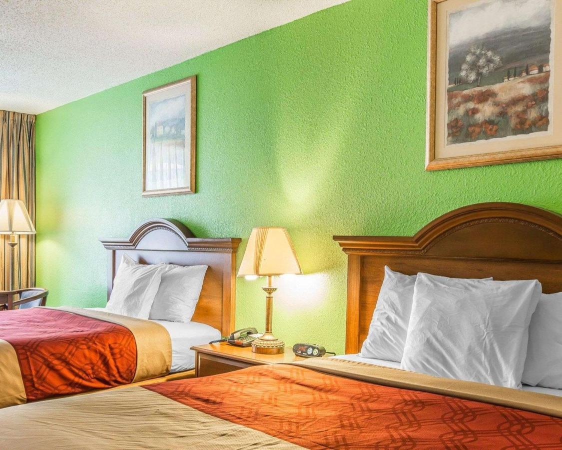 Econo Lodge Douglas Exteriör bild