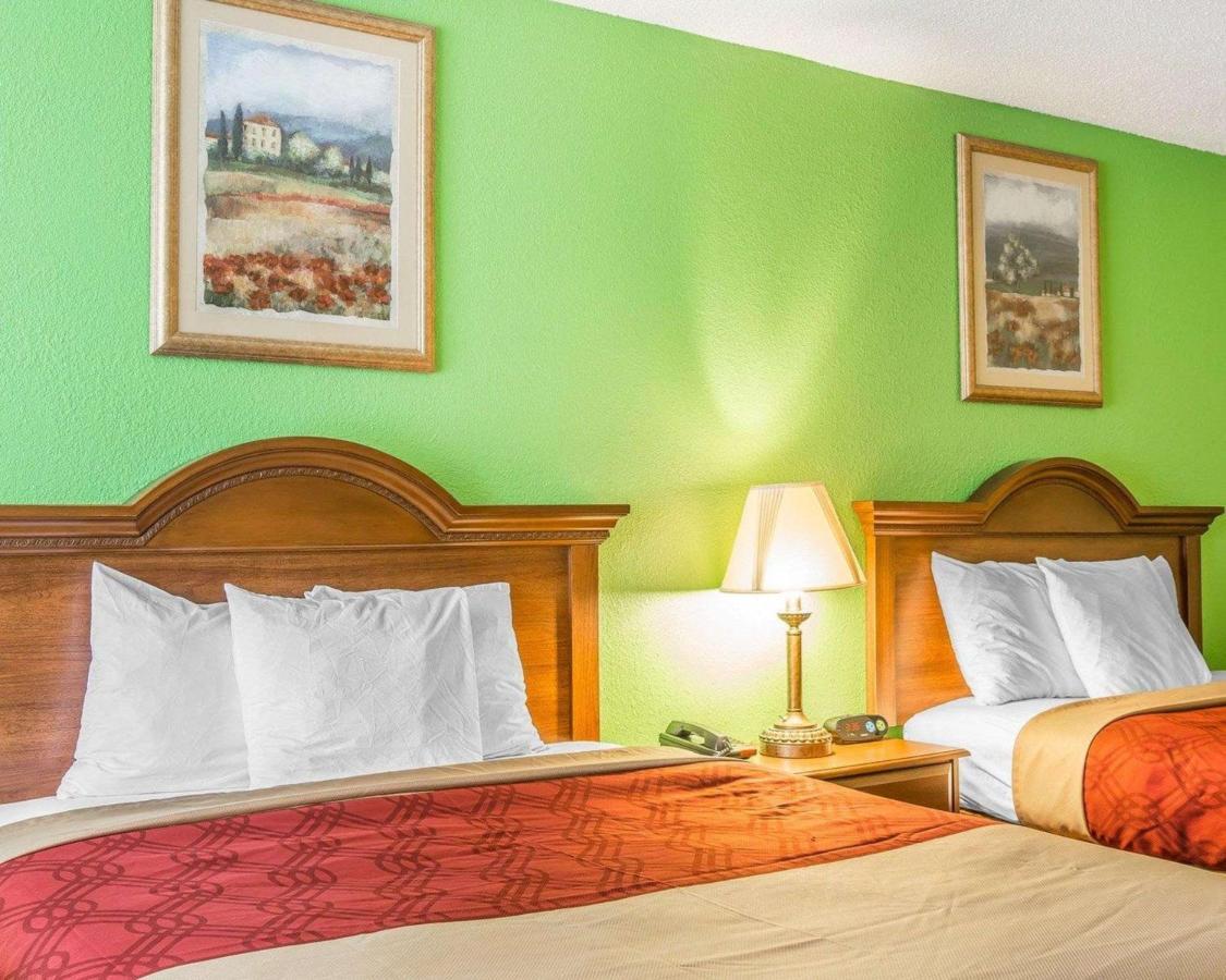 Econo Lodge Douglas Exteriör bild